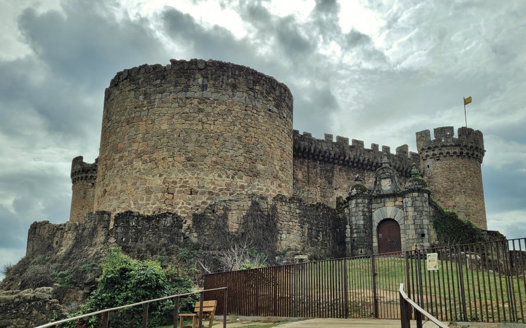 Foto: Castillo - Mombeltrán (Ávila), España