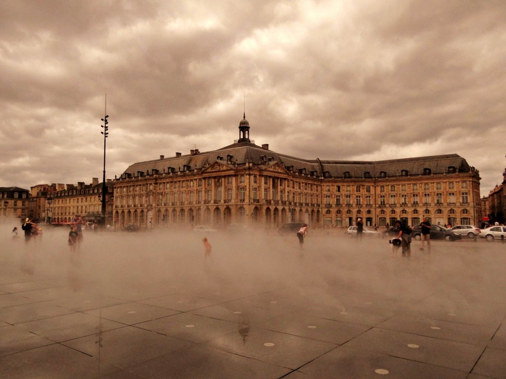 Foto: Miroir d'Eau - Place de la Bourse - Bordeaux (Aquitaine), Francia