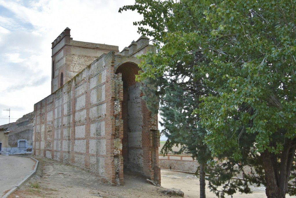 Foto: Muralla - Madrigal de las Altas Torres (Ávila), España
