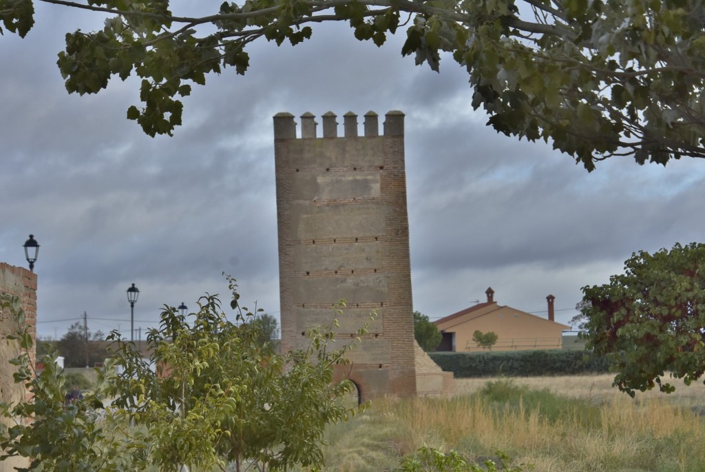 Foto: Muralla - Madrigal de las Altas Torres (Ávila), España