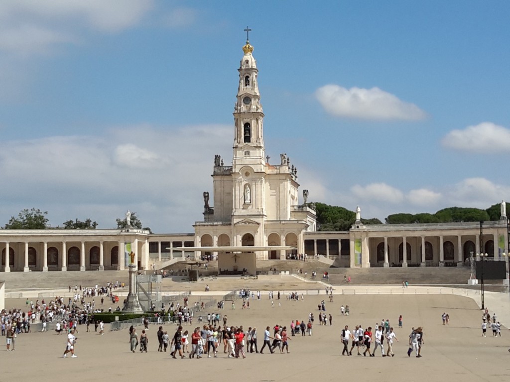 Foto: Santuário de Fátima - Fátima, Portugal
