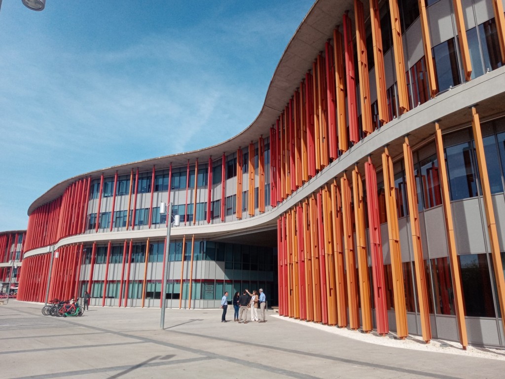 Foto: Edificios que formaron parte de la Expo 2008 - Zaragoza (Aragón), España