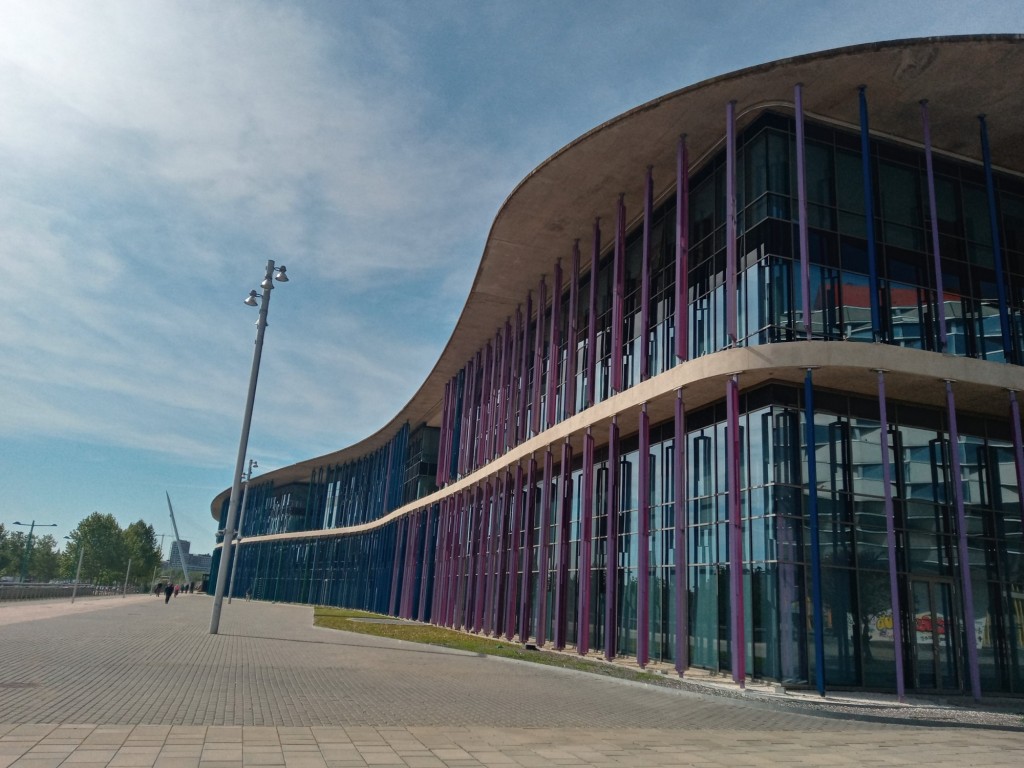 Foto: Edificios que formaron parte de la Expo 2008 - Zaragoza (Aragón), España