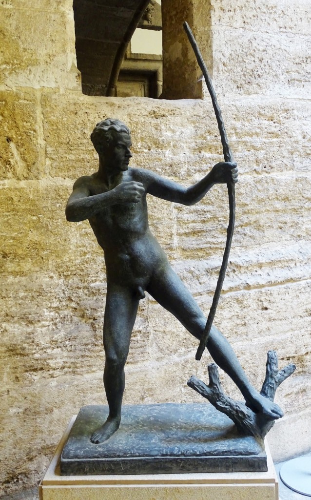 Foto: Arquero escultura en bronce - Valencia (València), España