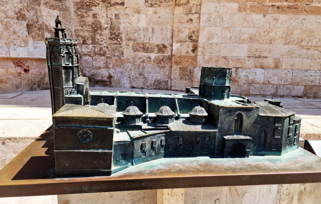 Foto: Escultura en bronce - Valencia (València), España