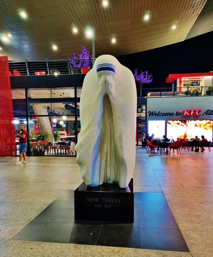 Foto: Nënë Tereza - Tirana (Tiranë), Albania