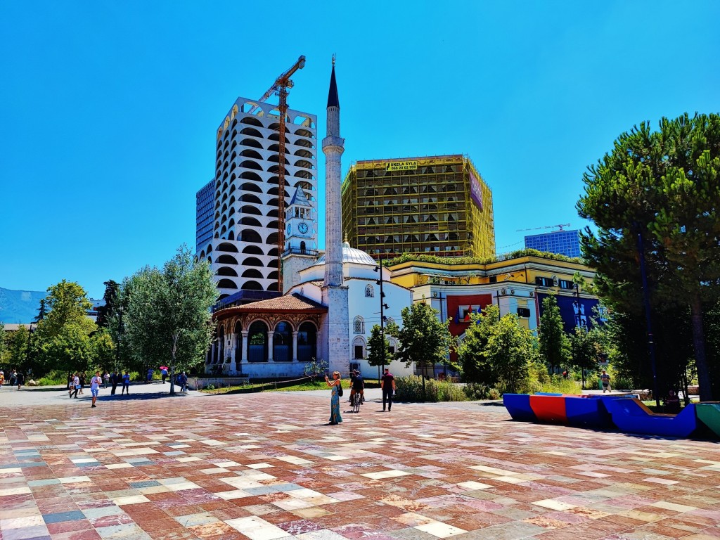 Foto: Sheshi Skënderbej - Tirana (Tiranë), Albania