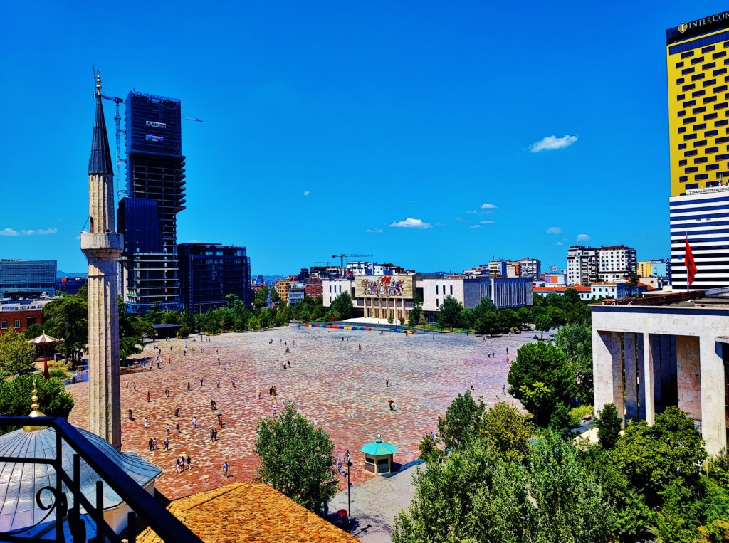 Foto: Kulla e Sahatit të Tiranës - Tirana (Tiranë), Albania