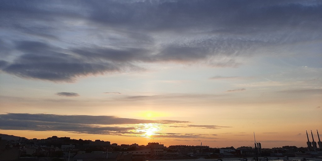 Foto: Amanecer - Sant Adrià de Besòs (Barcelona), España