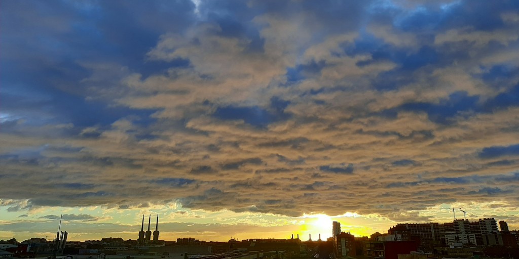 Foto: Amanecer - Sant Adrià de Besòs (Barcelona), España