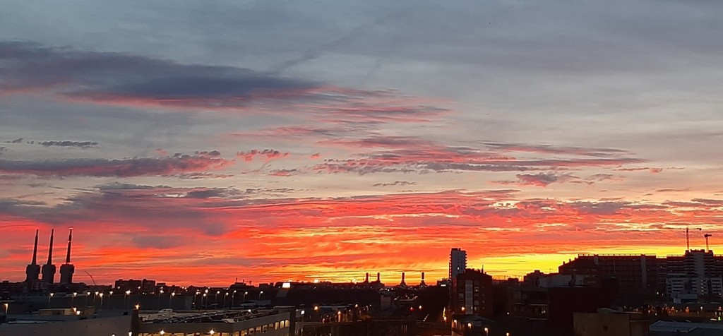 Foto: Amanecer - Sant Adrià de Besòs (Barcelona), España