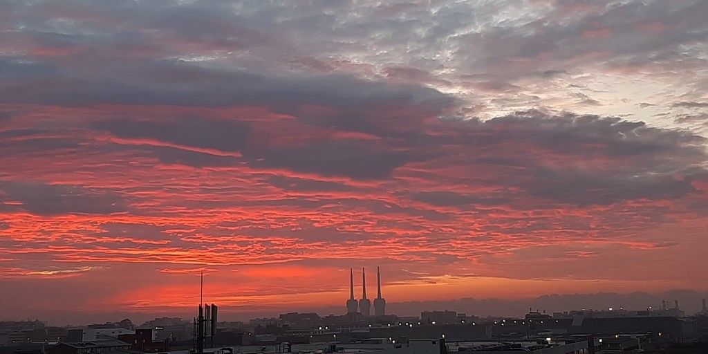 Foto: Amanecer - Sant Adrià de Besòs (Barcelona), España