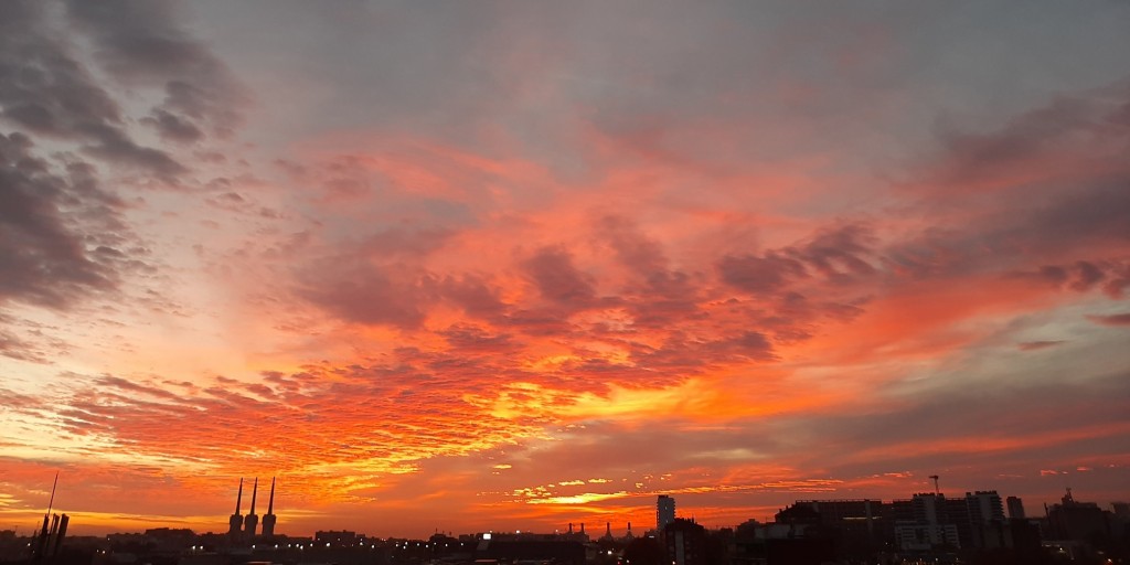 Foto: Amanecer - Sant Adrià de Besòs (Barcelona), España