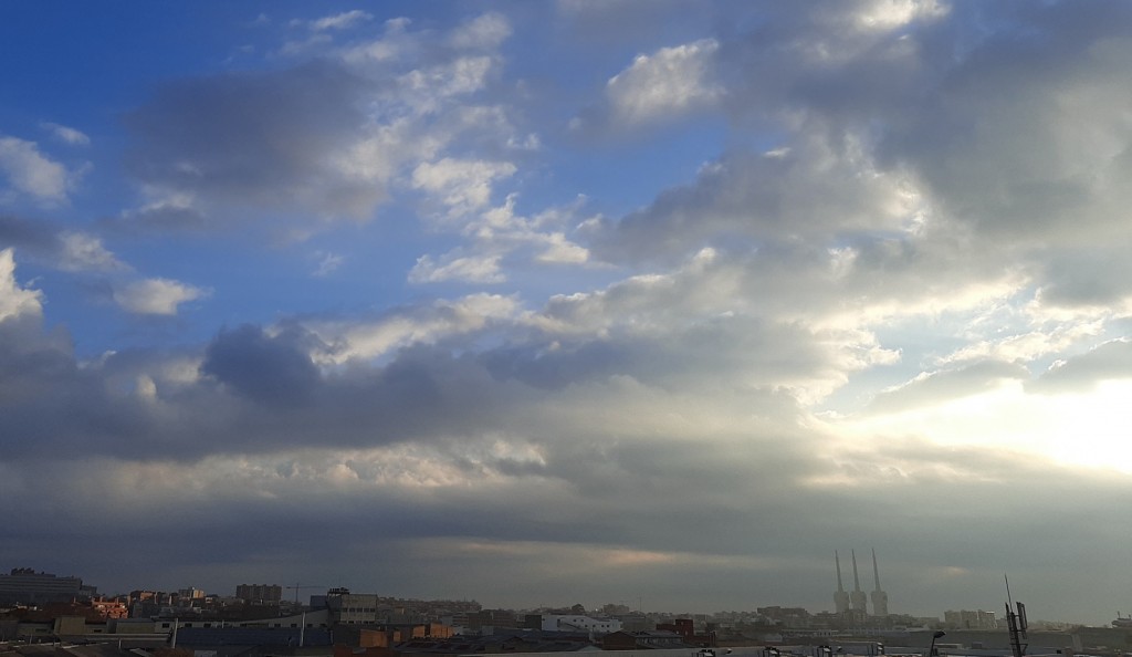 Foto: Amanecer - Sant Adrià de Besòs (Barcelona), España