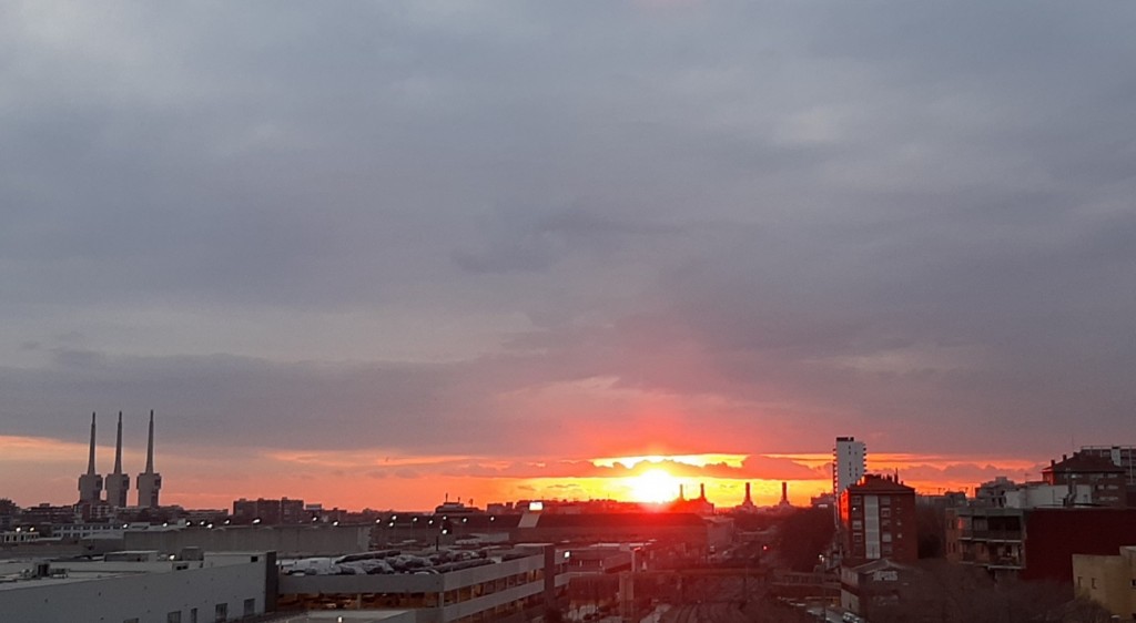 Foto: Amanecer - Sant Adrià de Besòs (Barcelona), España