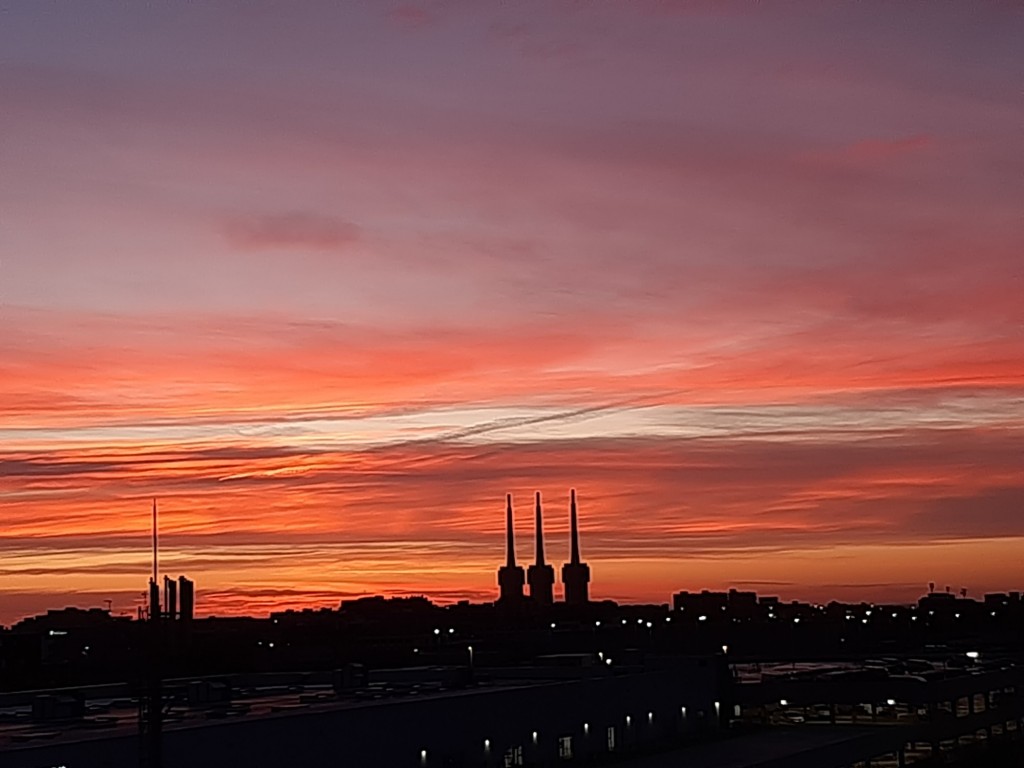 Foto: Amanecer - Sant Adrià de Besòs (Barcelona), España