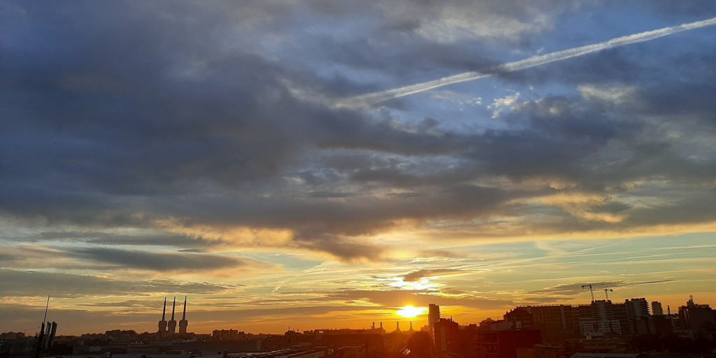 Foto: Amanecer - Sant Adrià de Besòs (Barcelona), España