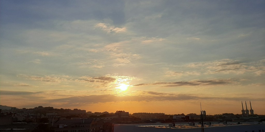 Foto: Amanecer - Sant Adrià de Besòs (Barcelona), España