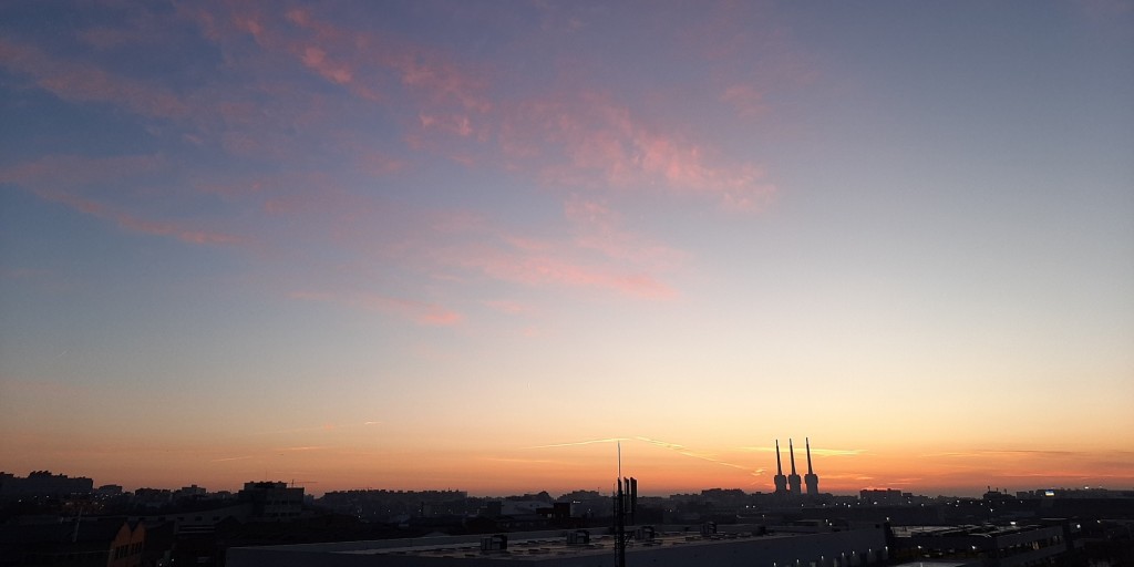 Foto: Amanecer - Sant Adrià de Besòs (Barcelona), España