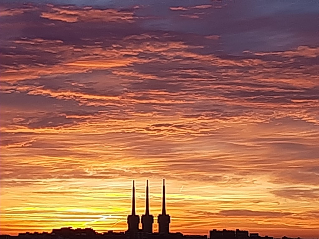 Foto: Amanecer - Sant Adrià de Besòs (Barcelona), España