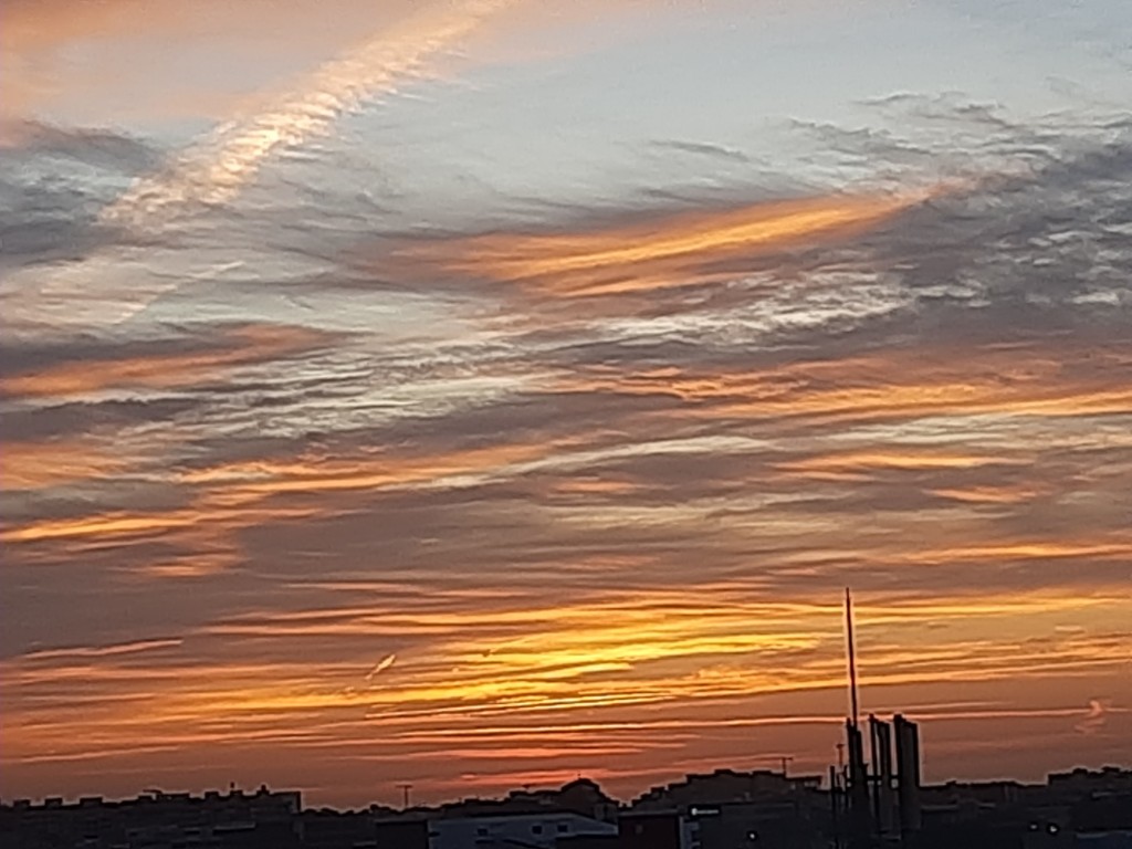 Foto: Amanecer - Sant Adrià de Besòs (Barcelona), España