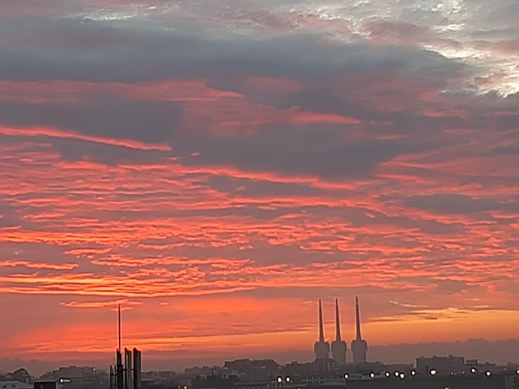 Foto: Amanecer - Sant Adrià de Besòs (Barcelona), España