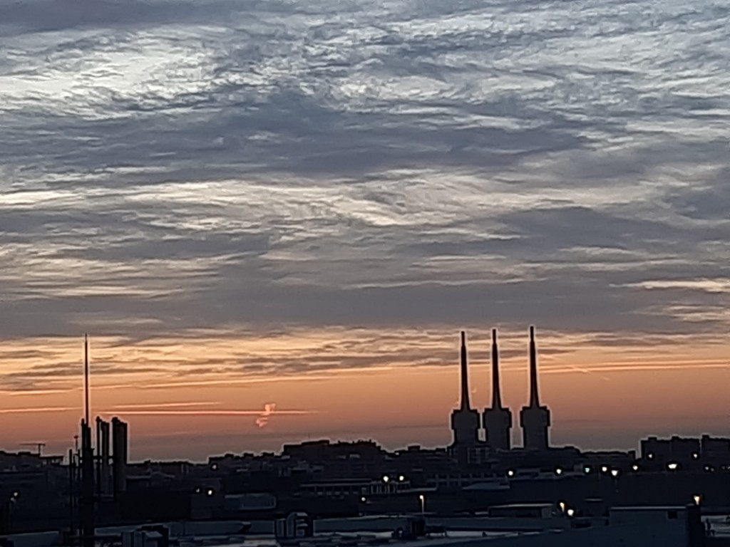 Foto: Amanecer - Sant Adrià de Besòs (Barcelona), España