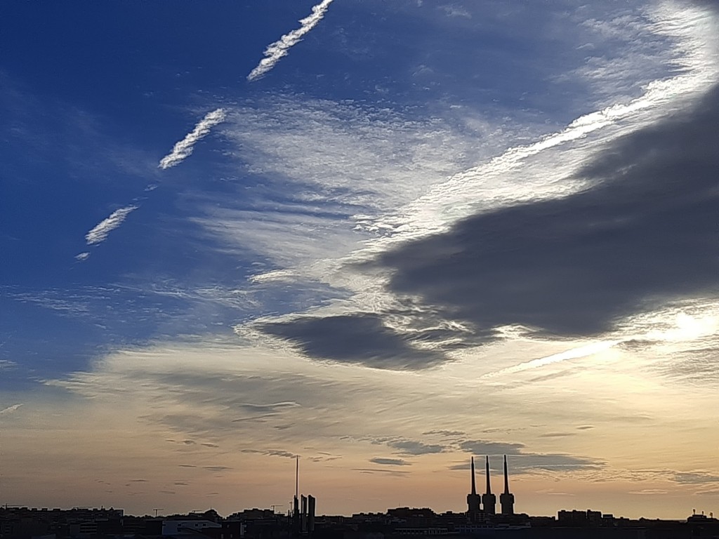 Foto: Amanecer - Sant Adrià de Besòs (Barcelona), España