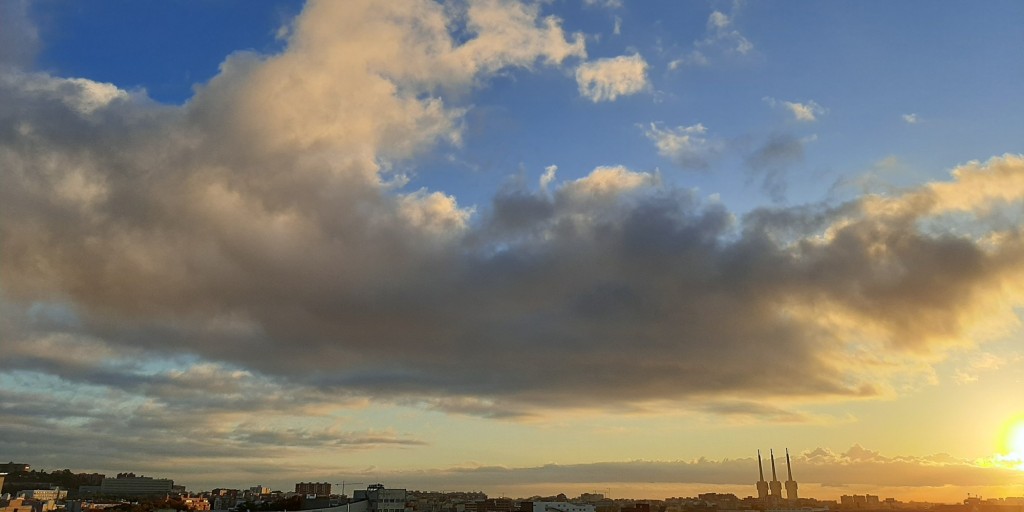 Foto: Amanecer - Sant Adrià de Besòs (Barcelona), España