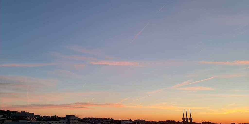 Foto: Amanecer - Sant Adrià de Besòs (Barcelona), España