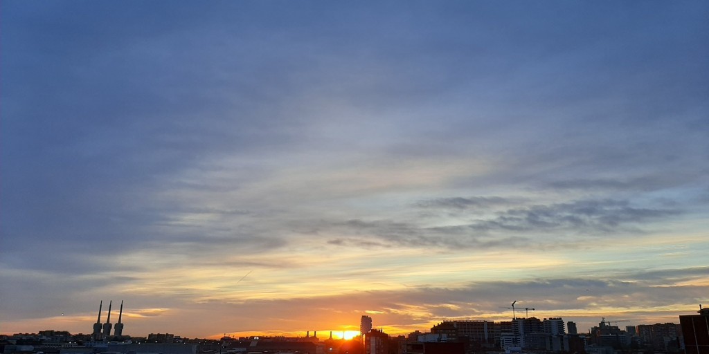 Foto: Amanecer - Sant Adrià de Besòs (Barcelona), España