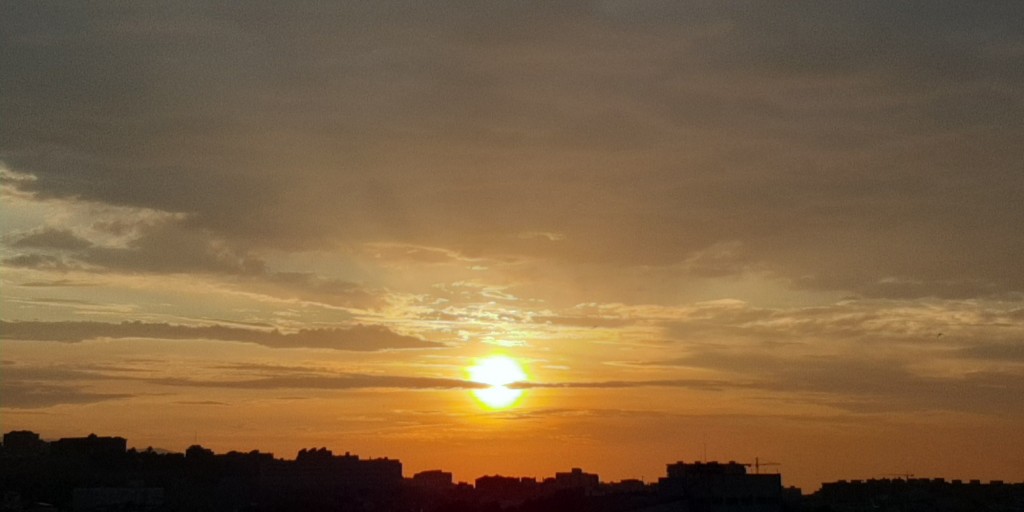 Foto: Amanecer - Sant Adrià de Besòs (Barcelona), España