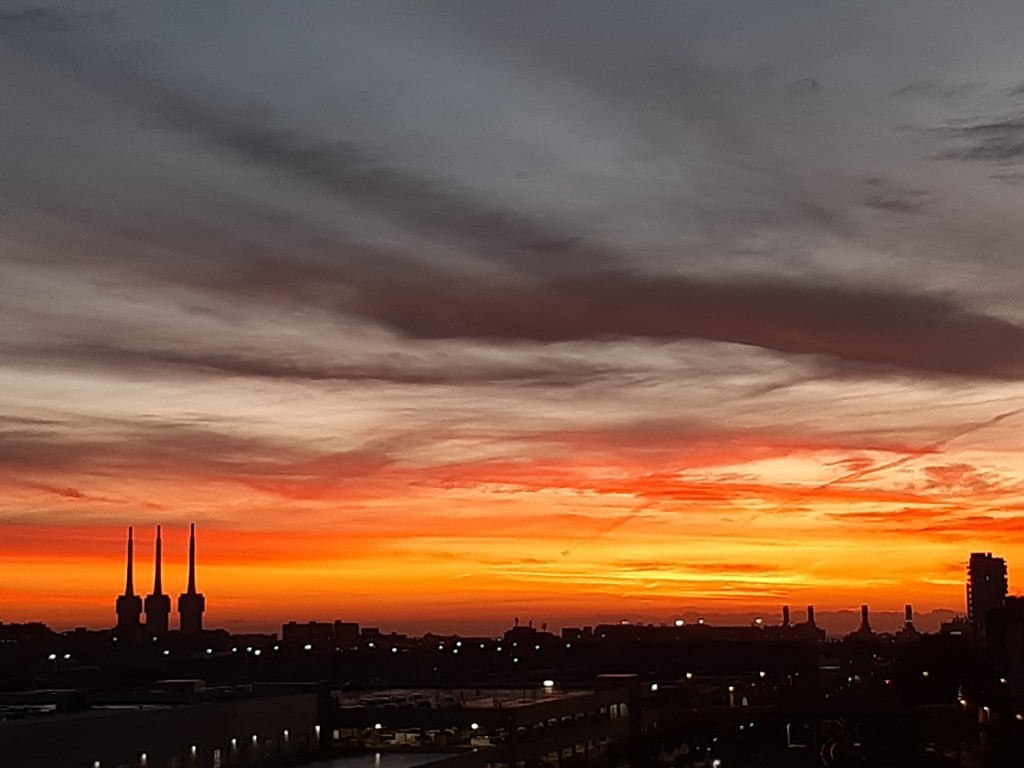 Foto: Amanecer - Sant Adrià de Besòs (Barcelona), España