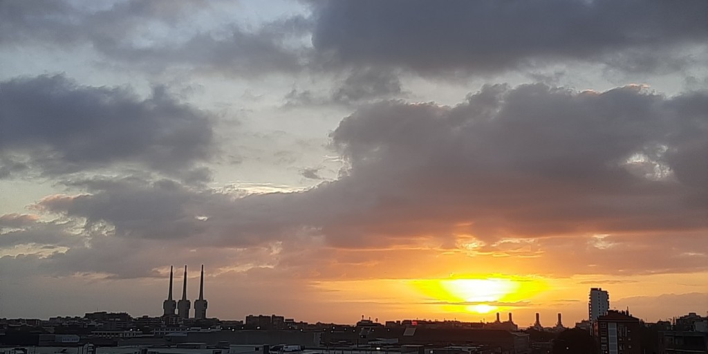 Foto: Amanecer - Sant Adrià de Besòs (Barcelona), España