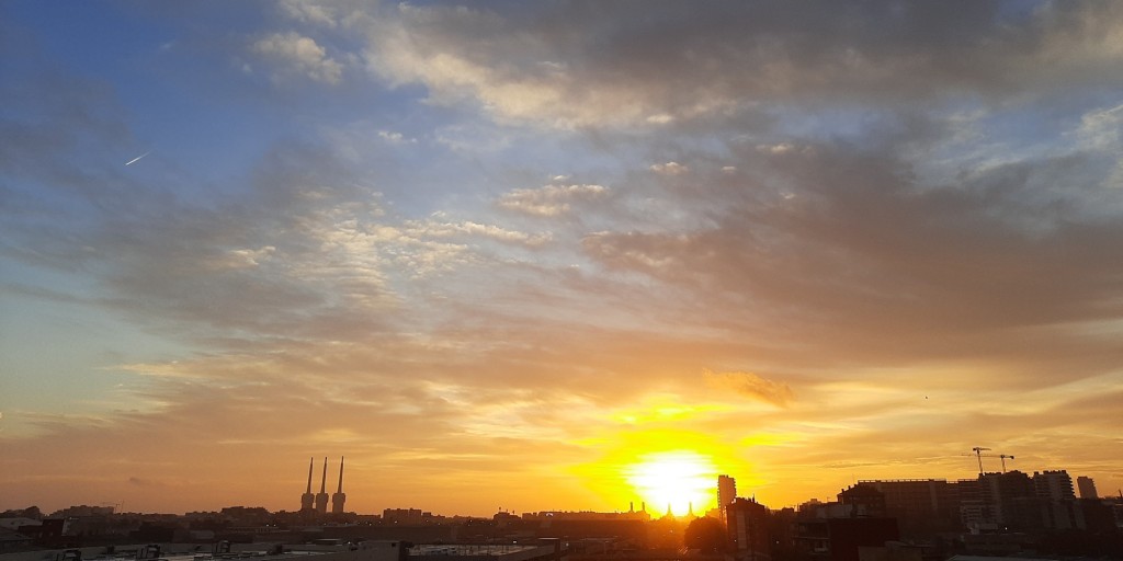 Foto: Amanecer - Sant Adrià de Besòs (Barcelona), España