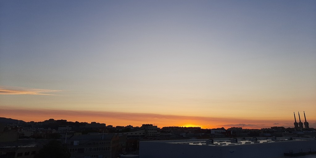 Foto: Amanecer - Sant Adrià de Besòs (Barcelona), España