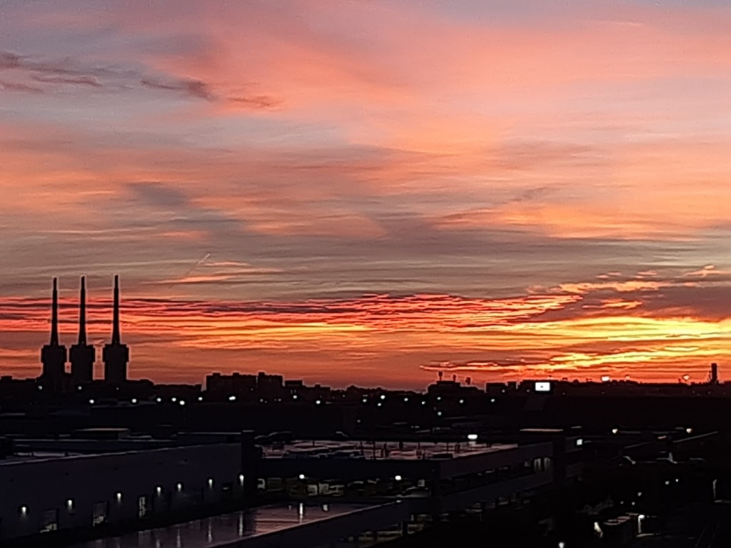 Foto: Amanecer - Sant Adrià de Besòs (Barcelona), España