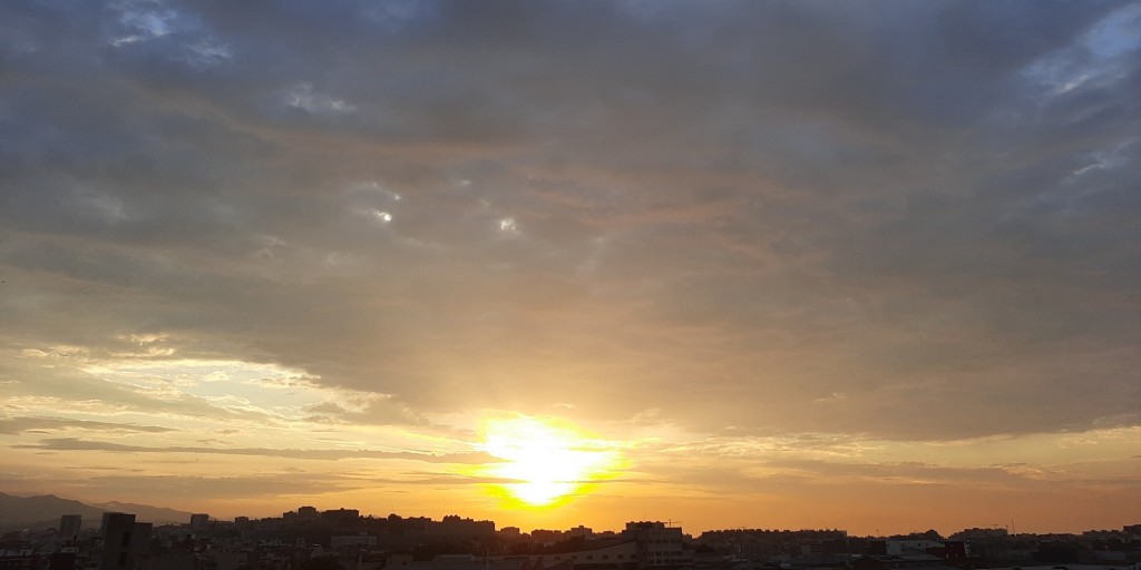 Foto: Amanecer - Sant Adrià de Besòs (Barcelona), España