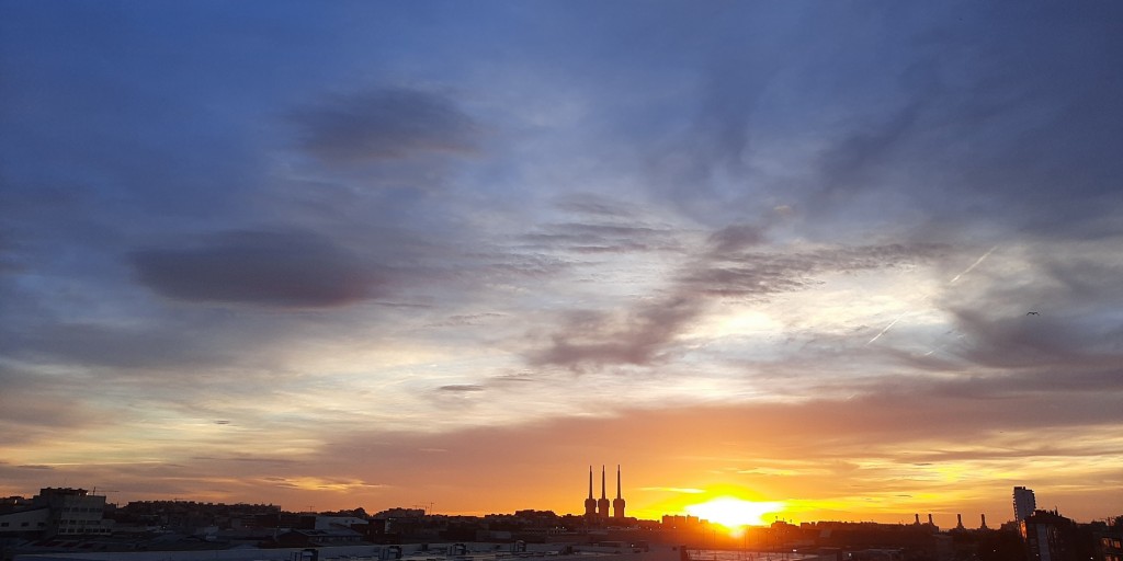 Foto: Amanecer - Sant Adrià de Besòs (Barcelona), España