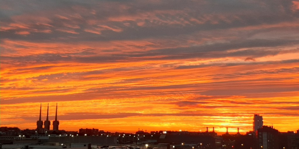 Foto: Amanecer - Sant Adrià de Besòs (Barcelona), España