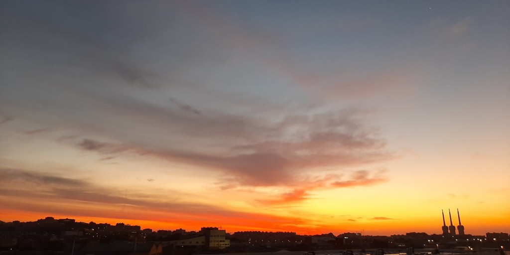 Foto: Amanecer - Sant Adrià de Besòs (Barcelona), España