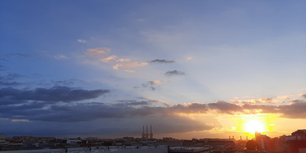 Foto: Amanecer - Sant Adrià de Besòs (Barcelona), España