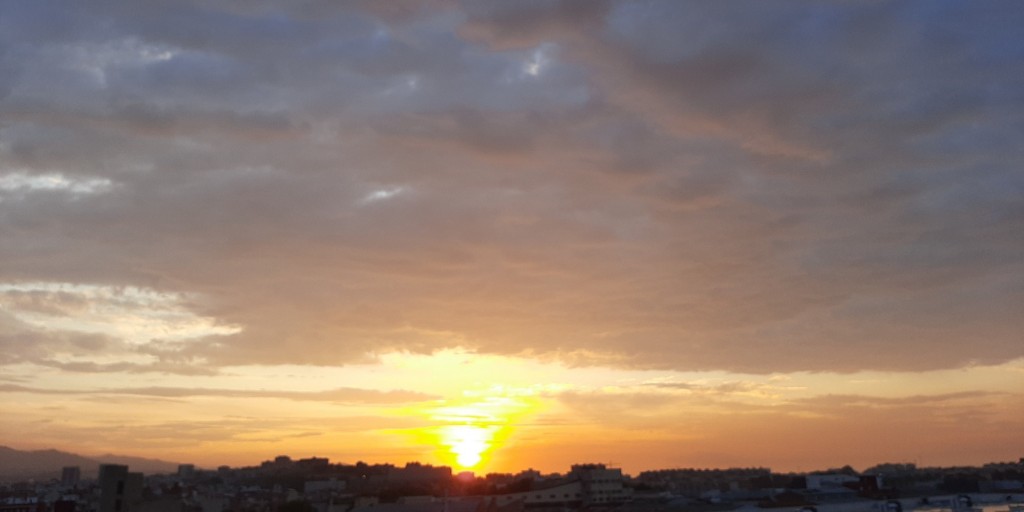 Foto: Amanecer - Sant Adrià de Besòs (Barcelona), España