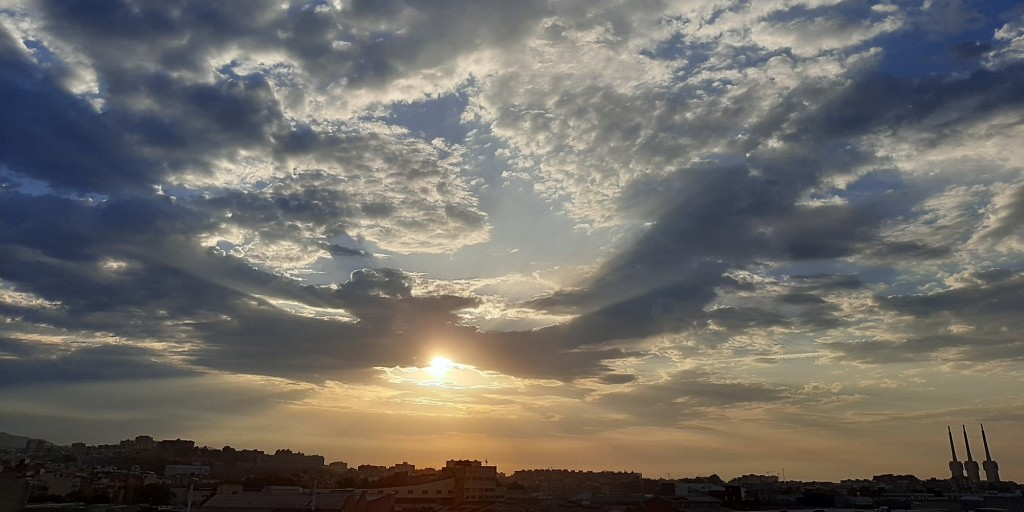 Foto: Amanecer - Sant Adrià de Besòs (Barcelona), España