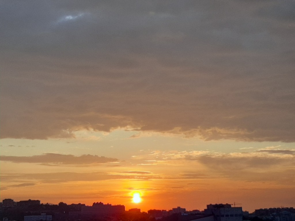 Foto: Amanecer - Sant Adrià de Besòs (Barcelona), España