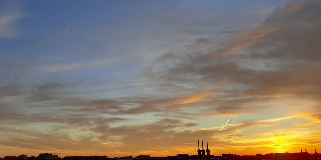 Foto: Amanecer - Sant Adrià de Besòs (Barcelona), España