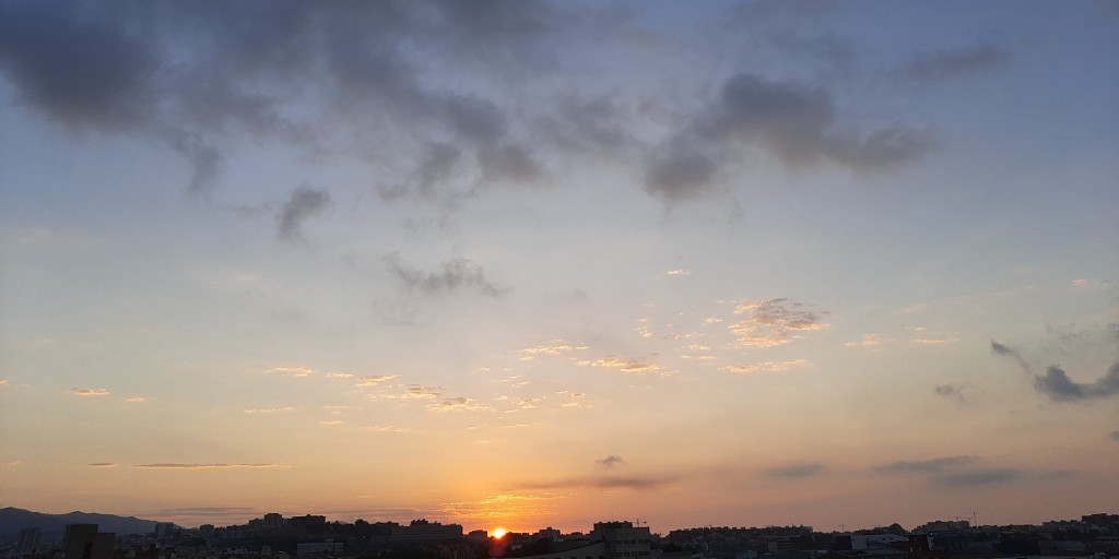 Foto: Amanecer - Sant Adrià de Besòs (Barcelona), España
