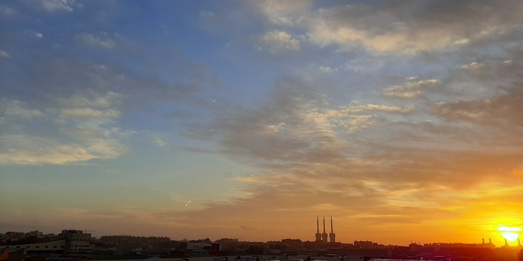 Foto: Amanecer - Sant Adrià de Besòs (Barcelona), España