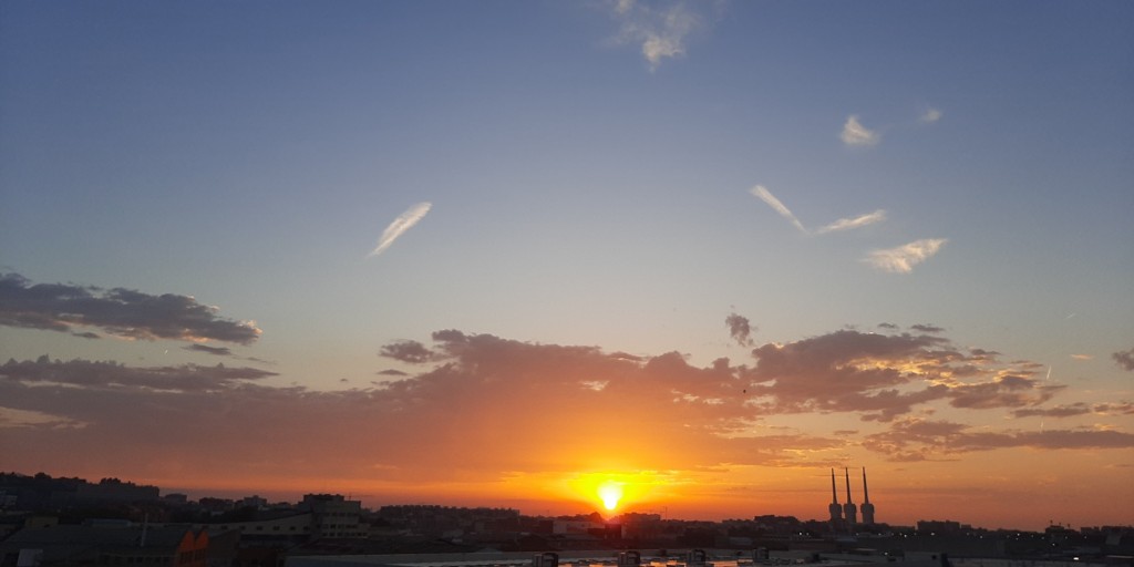 Foto: Amanecer - Sant Adrià de Besòs (Barcelona), España