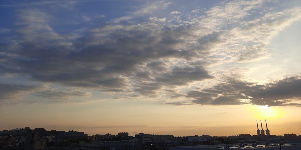 Foto: Amanecer - Sant Adrià de Besòs (Barcelona), España